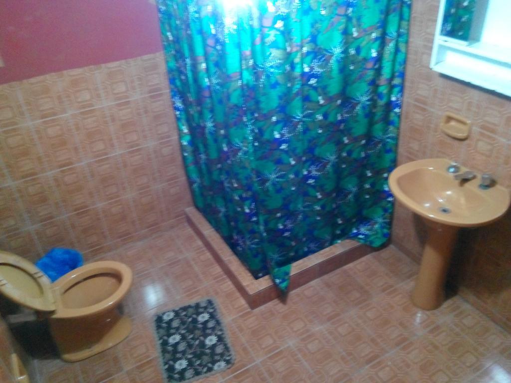 Iguazu Rey Hostel Puerto Iguazú Esterno foto