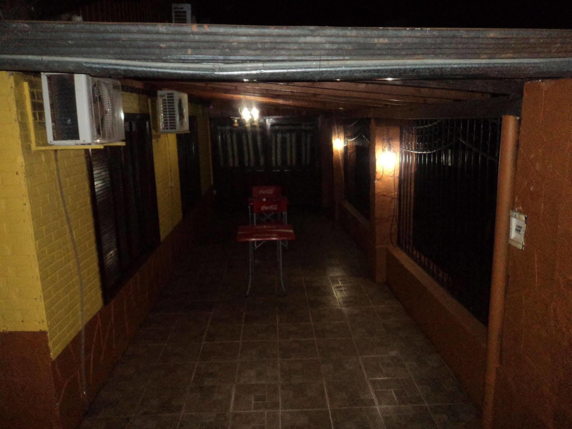 Iguazu Rey Hostel Puerto Iguazú Esterno foto