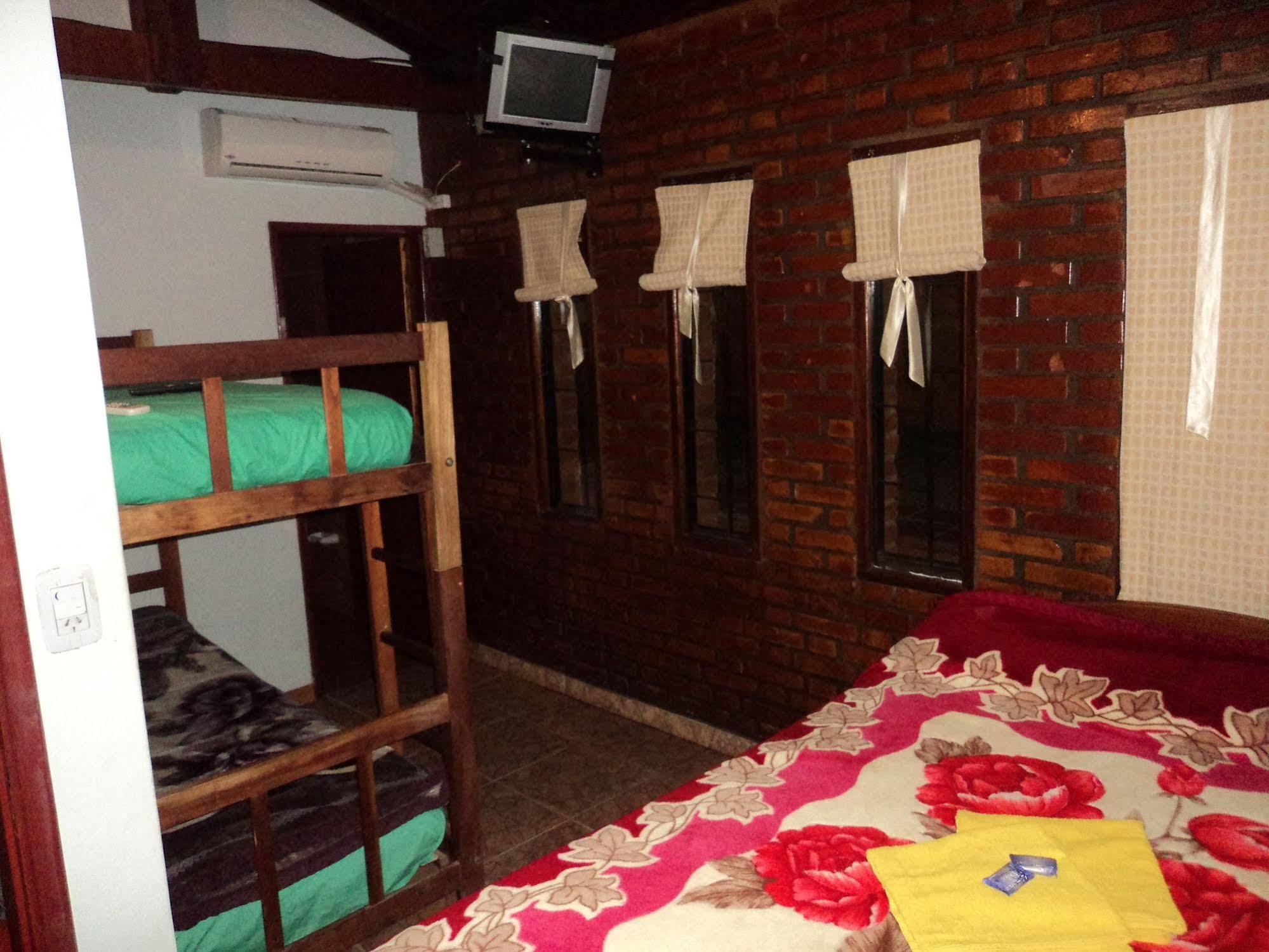 Iguazu Rey Hostel Puerto Iguazú Esterno foto