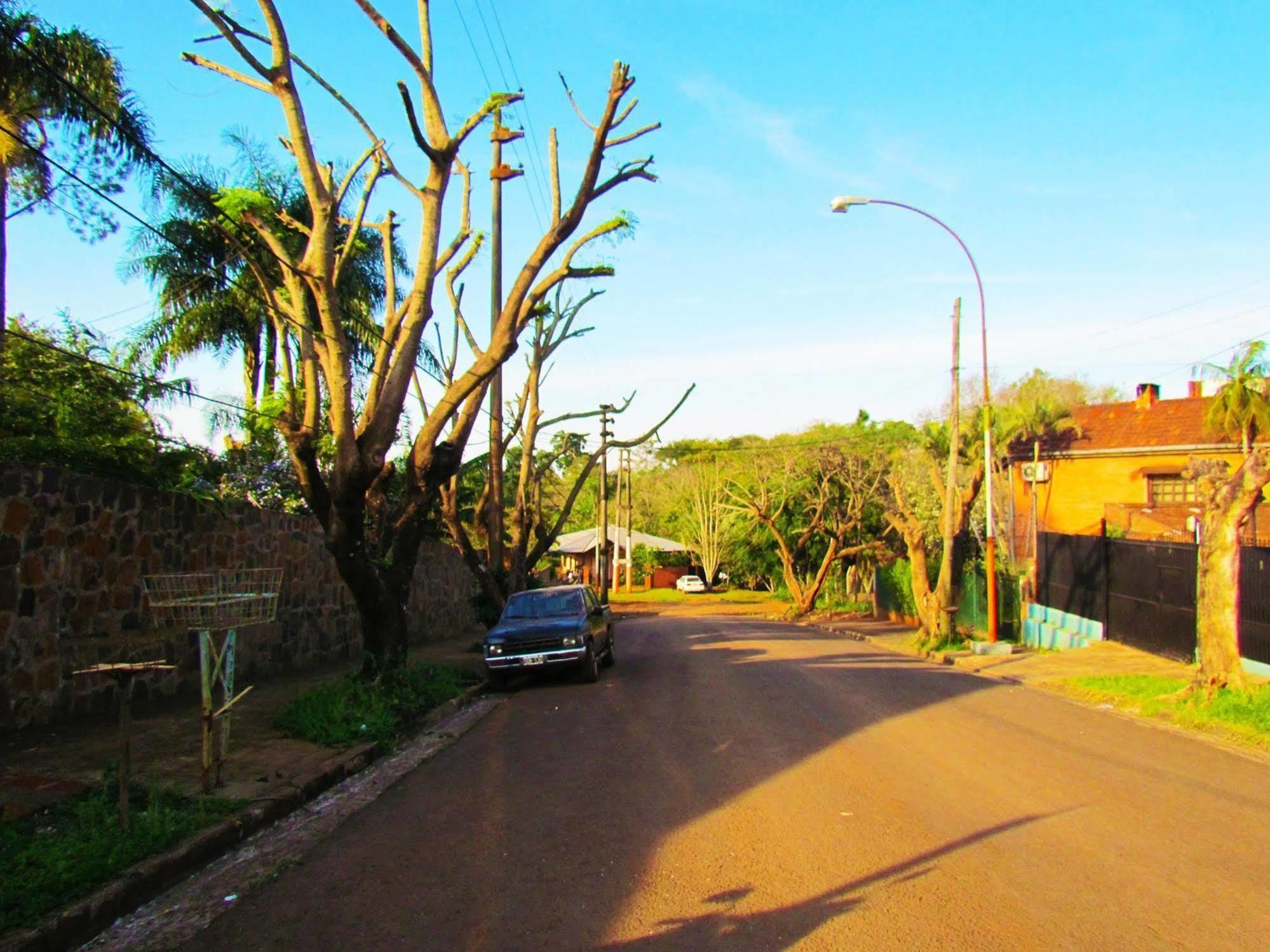 Iguazu Rey Hostel Puerto Iguazú Esterno foto