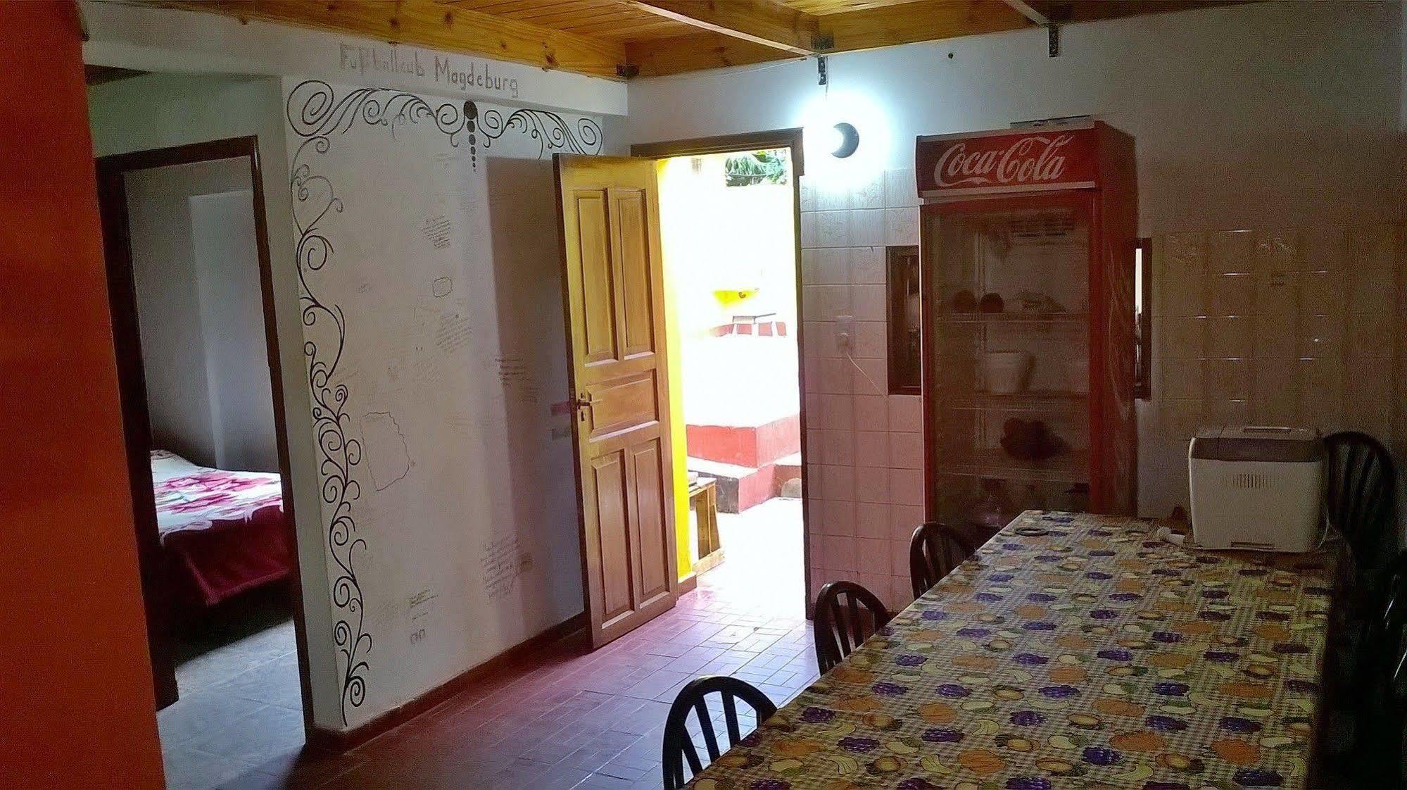 Iguazu Rey Hostel Puerto Iguazú Esterno foto